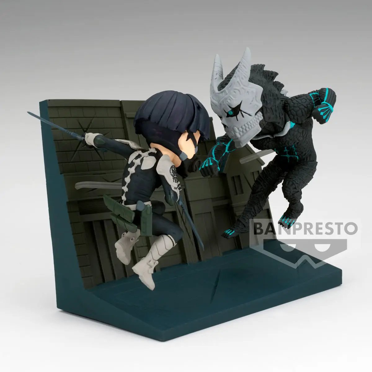 Kaiju No. 8 Soshiro Hoshina and Kaiju No. 8 collectible figure statue from THE MIGHTY HOBBY SHOP, detailed world log stories display