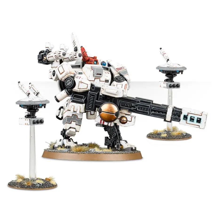 Tau Empire XV88 Broadside Battlesuit from Warhammer 40,000, detailed miniature with weaponry, used in tabletop gaming.
