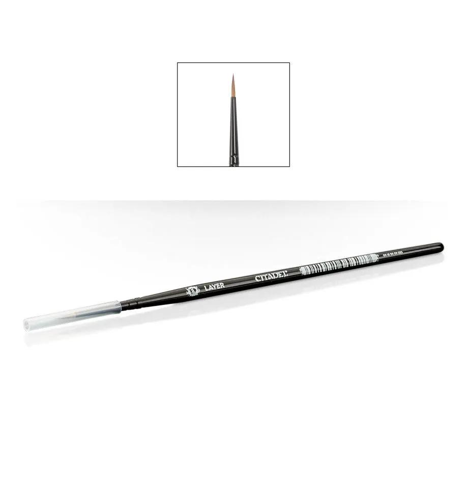 Medium layer brush from THE MIGHTY HOBBY SHOP, featuring a sturdy handle and bristles for detailed painting and modeling.