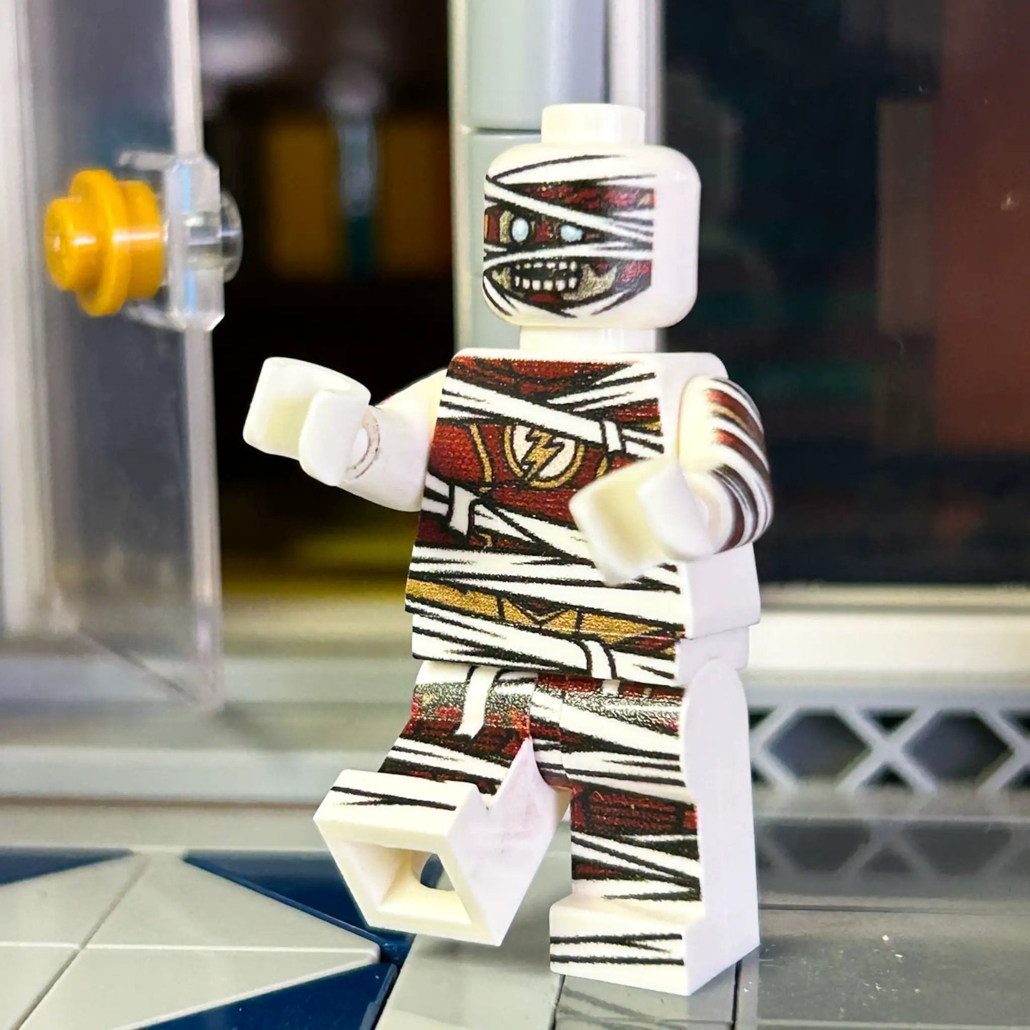 RED SPEEDSTER as Mummy Minifig by B3 Customs