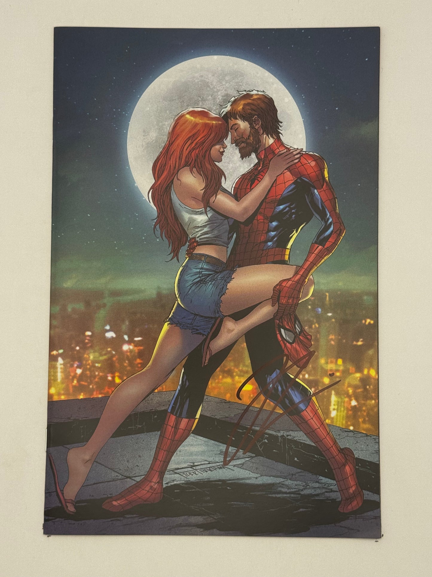 [Signed by Hickman] Ultimate Spider-Man #4 Virgin Unknown Comics Kirkham Exclusive Var [INST]