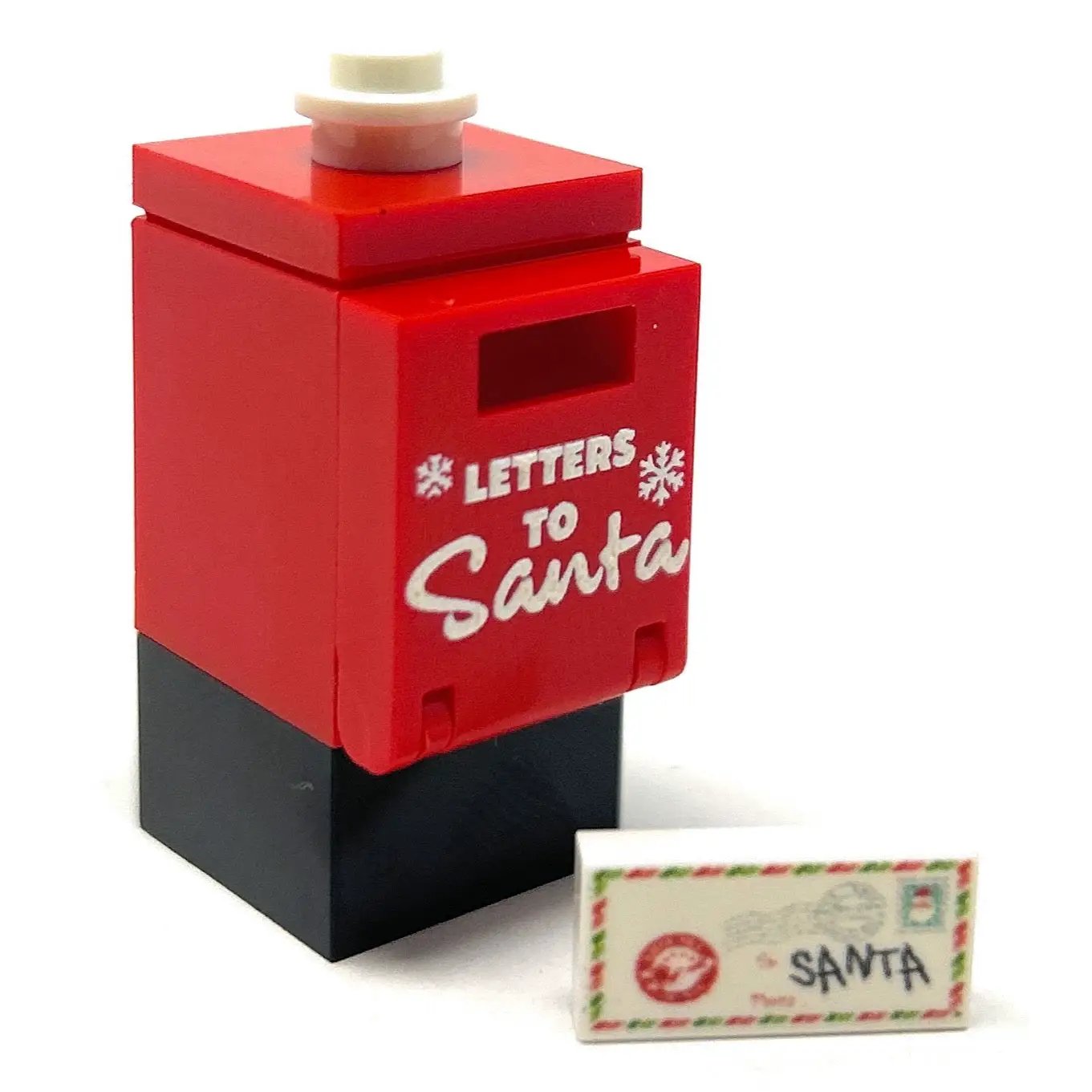 LEGO Santa mailbox and envelope set by B3 Customs, detailed LEGO-built holiday letter and mailbox with festive design