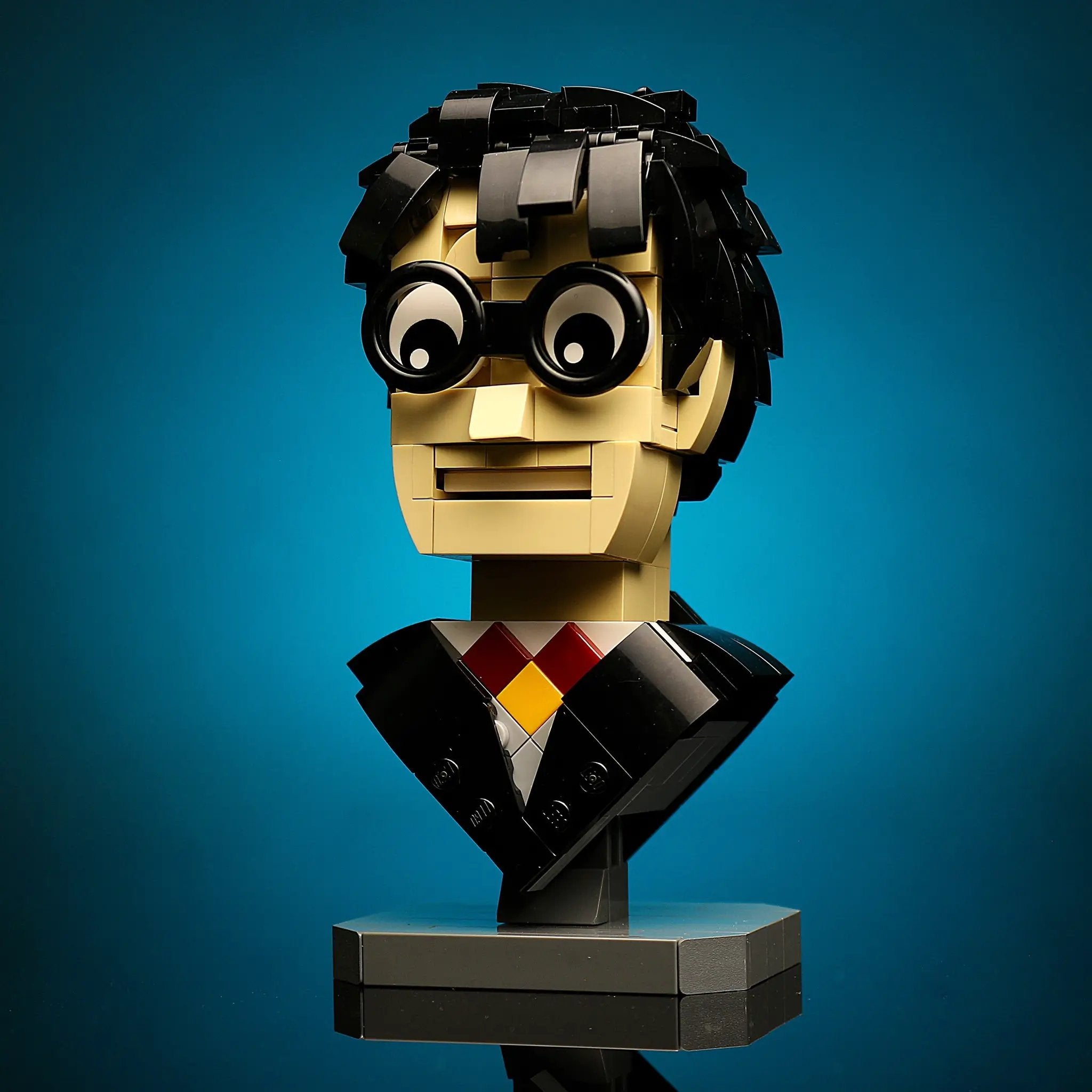 Harry Potter bust LEGO MOC by B3 Customs, detailed construction instructions for building the iconic wizard figure.