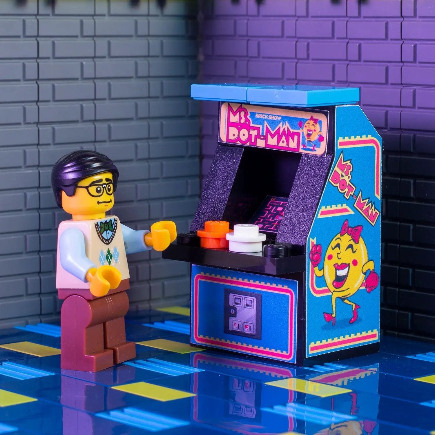 Ms. Dot-Man Classic Arcade Machine by B3 Customs