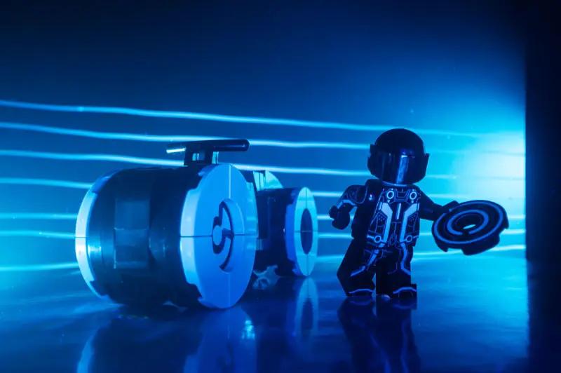 BLOK Lightcycle w/ Minifig by B3 Customs