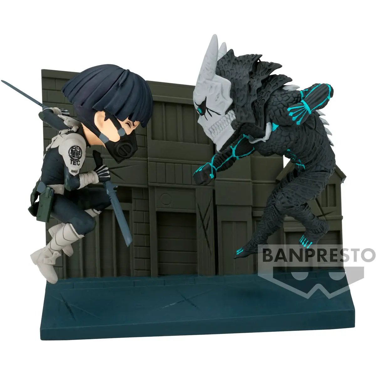 Kaiju No. 8 Soshiro Hoshina vs. Kaiju No. 8 collectible figure statue from THE MIGHTY HOBBY SHOP, detailed world log stories statue.