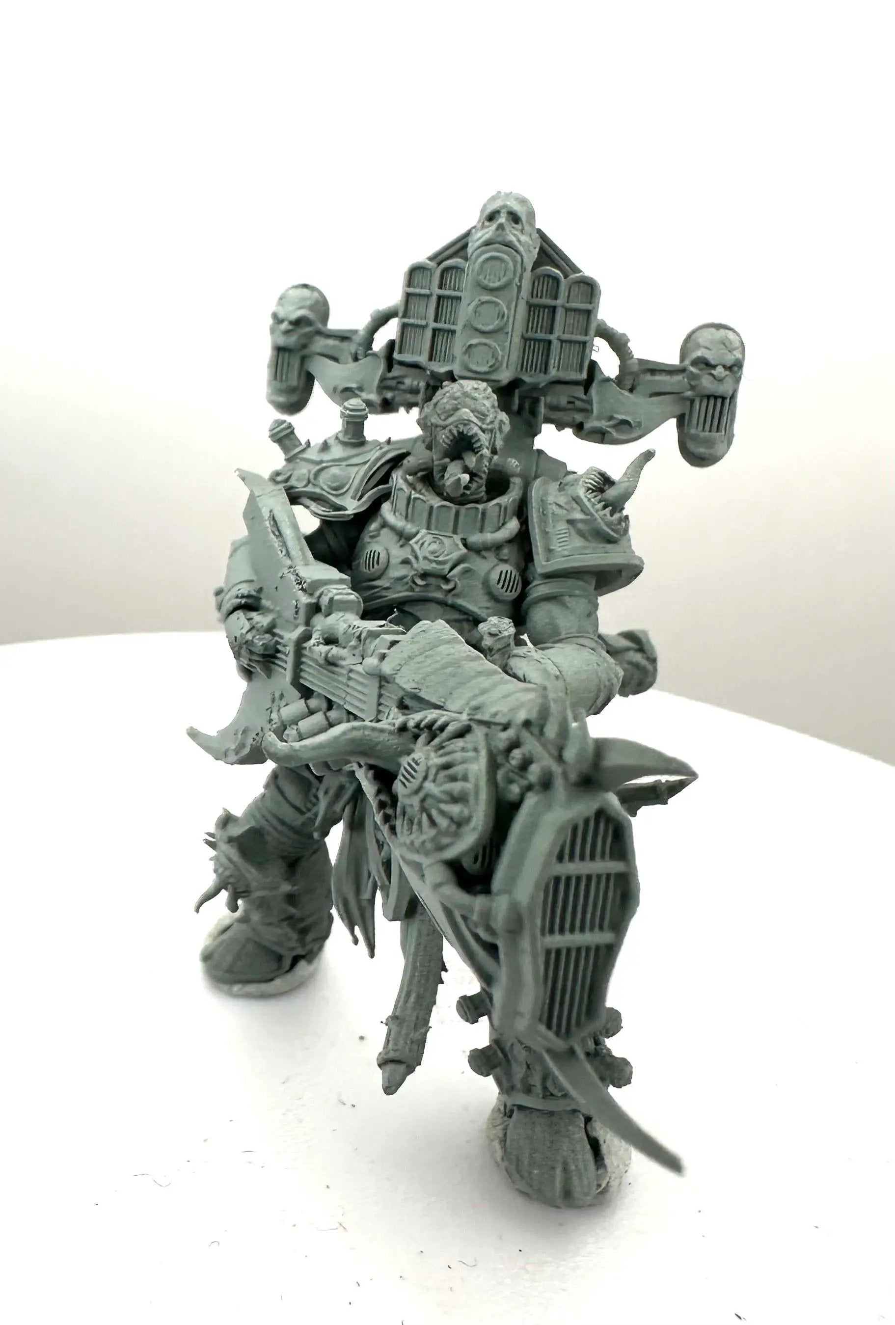 3D printed Loudbois of Chaos miniature by 3DArtGuy Miniatures, detailed sculpt with intricate armor and weaponry.