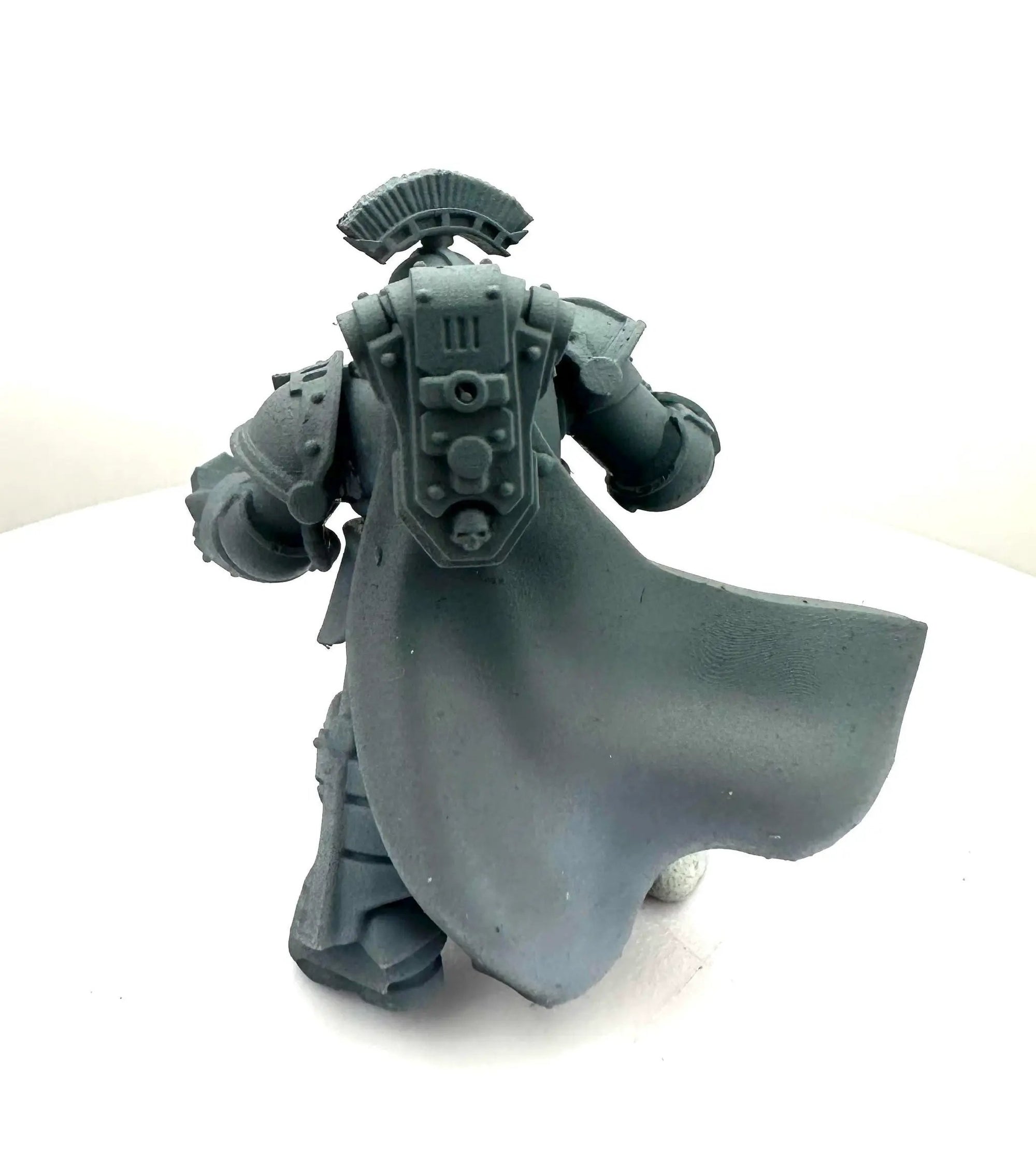 3D printed Princeps Justicar miniature by Last Hope Miniatures for DakkaDakka, detailed armor and regal design, front view.