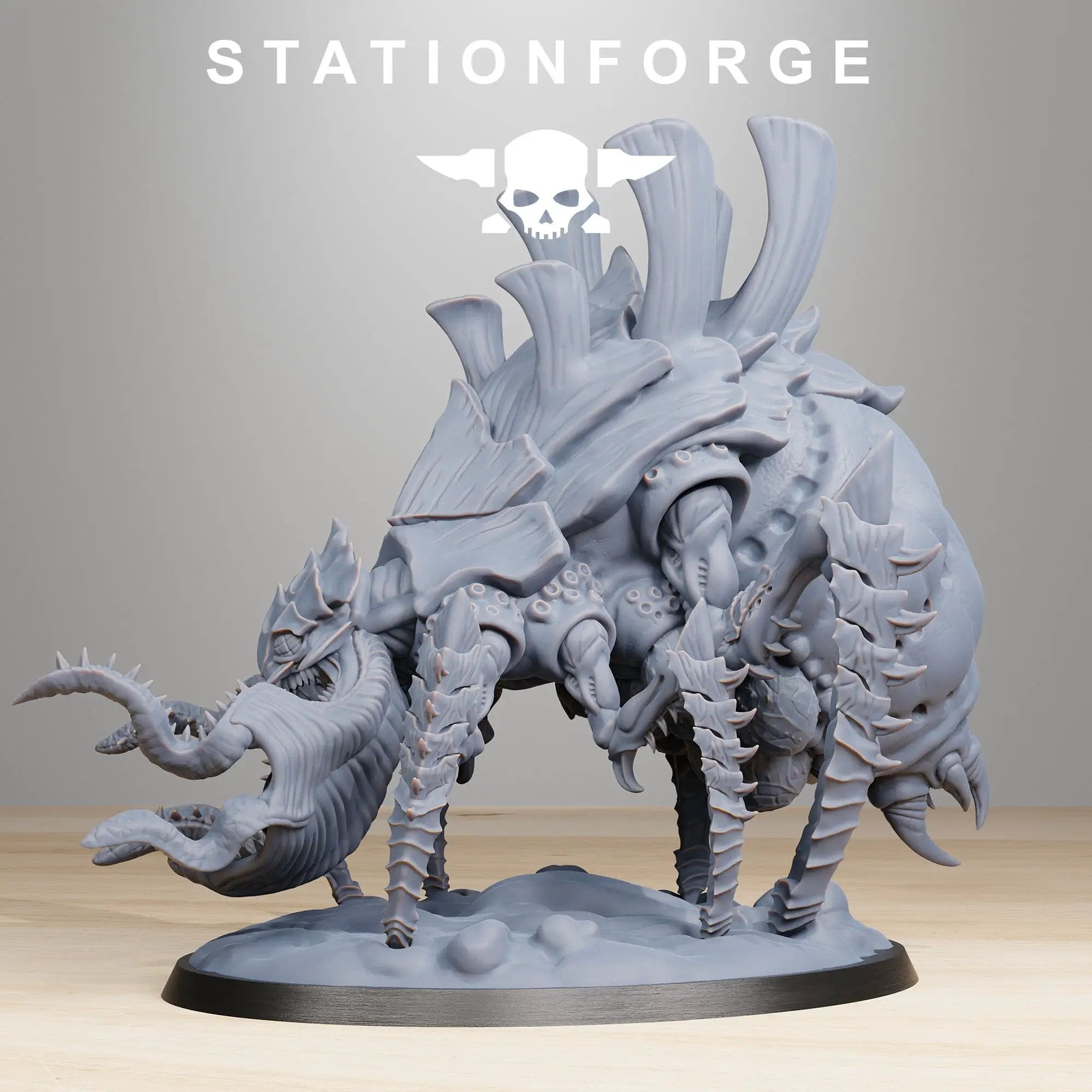 3D printed Xenarid Acidsychor miniature by StationForge for Last Hope Miniatures, showcasing detailed alien creature with vibrant colors.