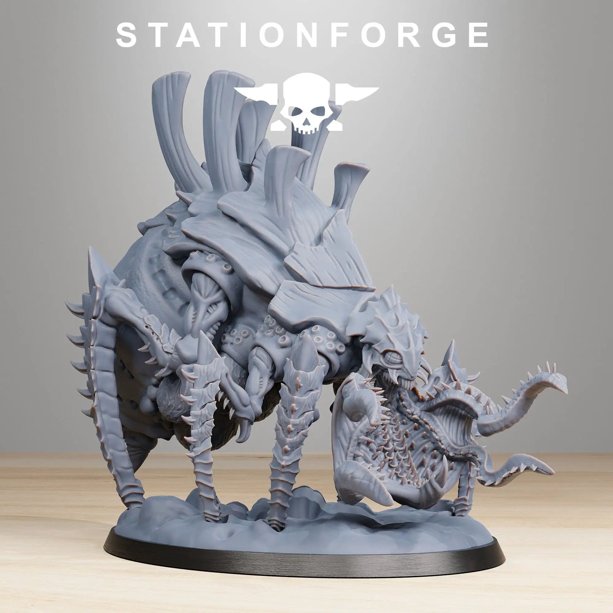 3D printed Xenarid Acidsychor miniature by StationForge for Last Hope Miniatures, detailed model with sci-fi alien design.