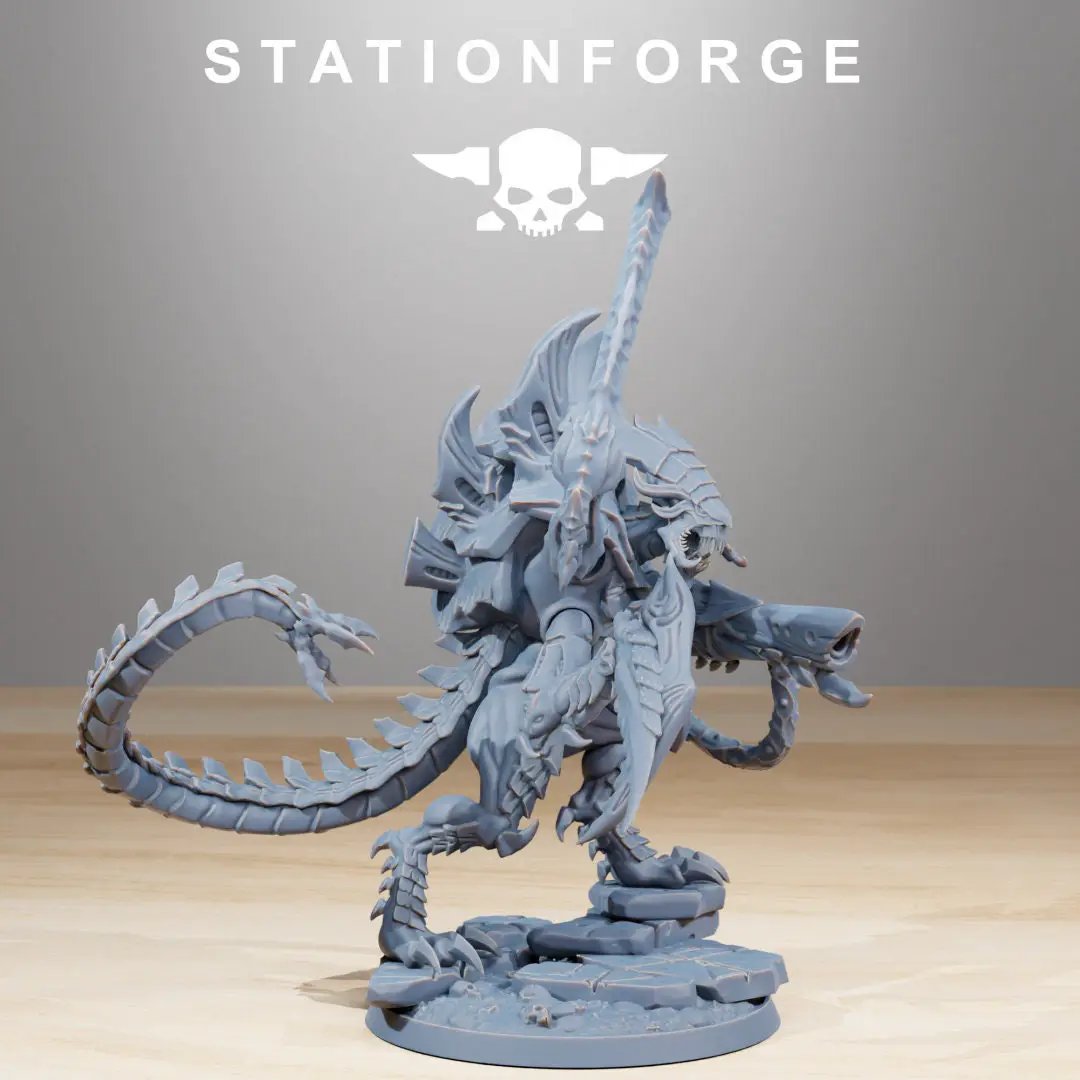 3D printed Xenarid Nyxar x2 miniatures by StationForge, detailed sci-fi alien figures from Last Hope Miniatures.