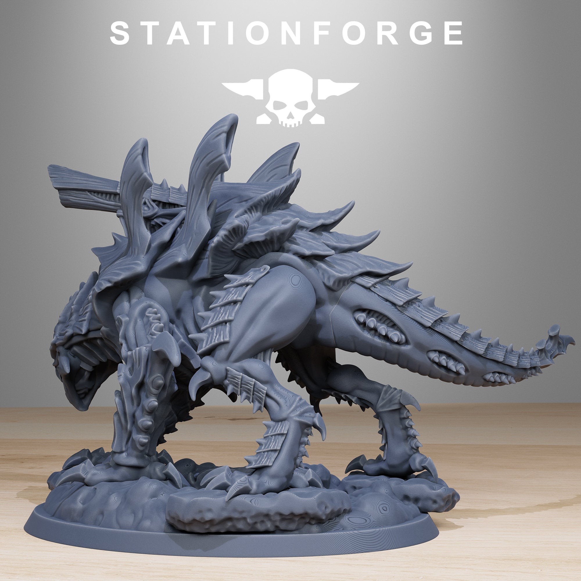 3D printed Xenarid Predator miniature by StationForge Miniatures, detailed alien creature with sharp features and textured surface.