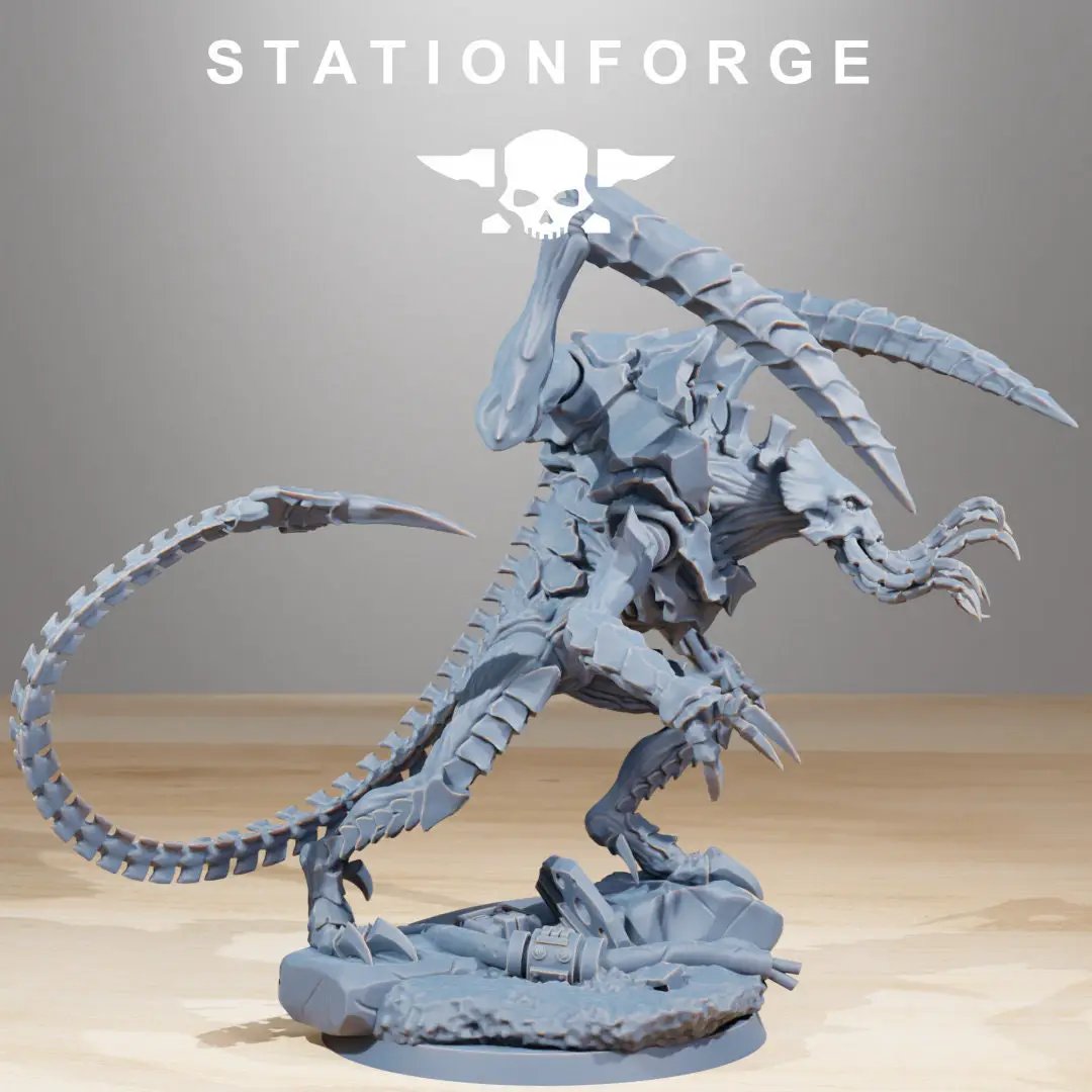 3D printed Xenarid Soul Eater miniature by StationForge from Last Hope Miniatures, detailed figure with intricate design.