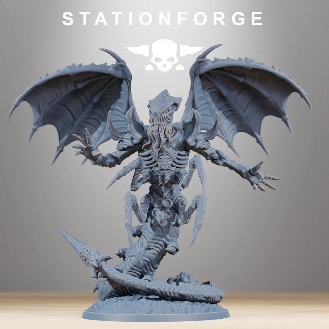 3D printed Xenarid Wormaak miniature by StationForge, part of Last Hope Miniatures collection, detailed alien creature with textured surface