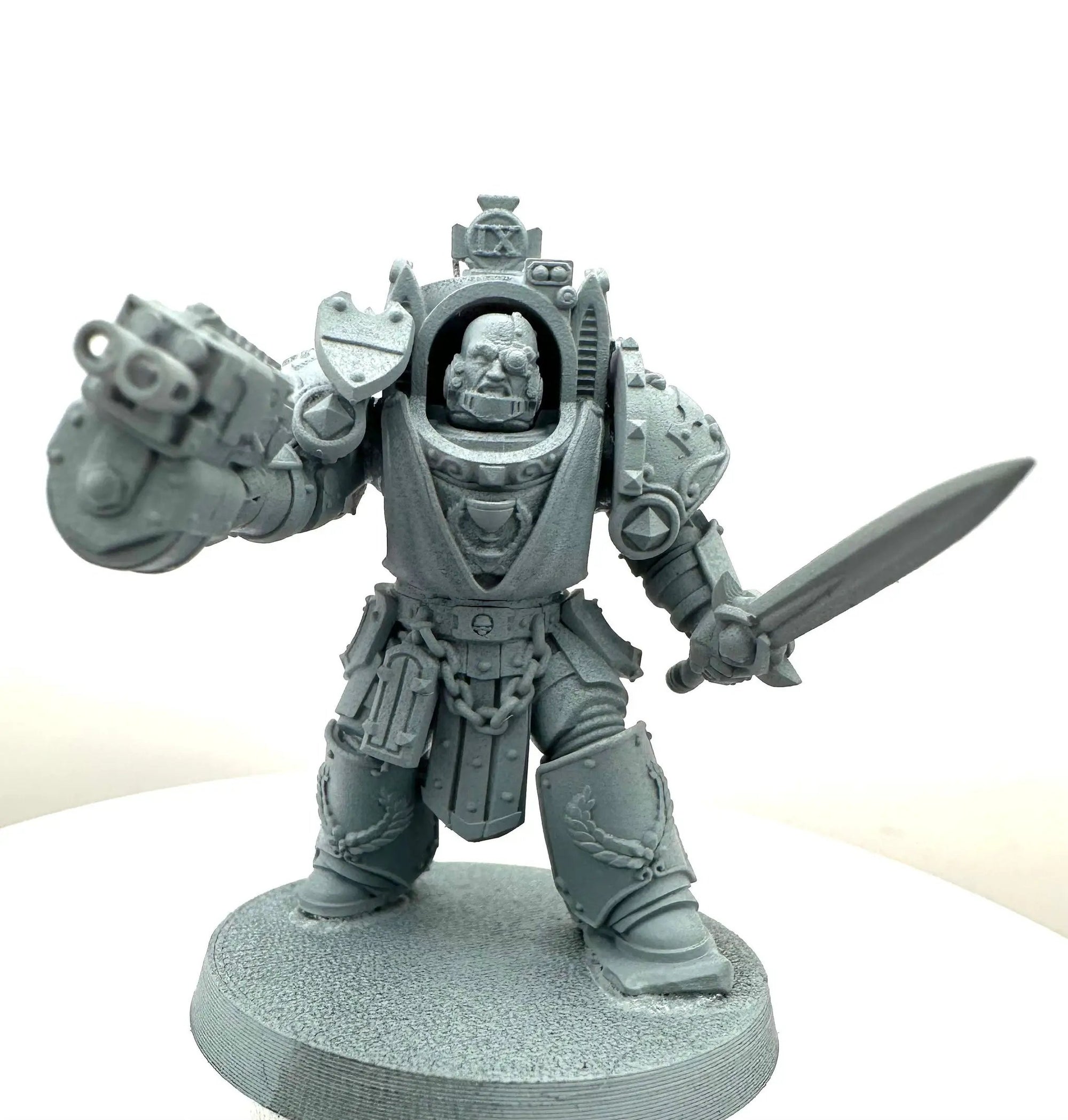 3D printed Crimson Wings Captain model in destroyer armor by Last Hope Miniatures, detailed miniature figure from DakkaDakka.