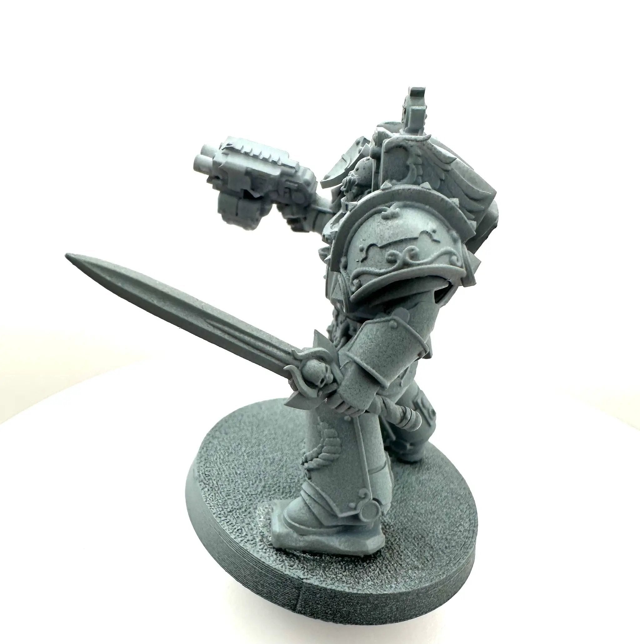 3D printed Crimson Wings Captain model in destroyer armor by Last Hope Miniatures, detailed with intricate armor and weapon features.
