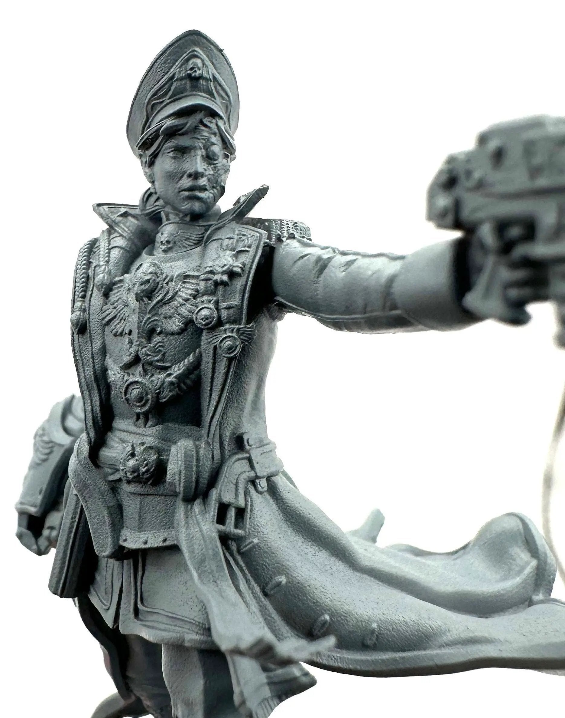 3D printed female officer model by 3DArtGuy Miniatures, detailed miniature figure from Last Hope Miniatures collection.
