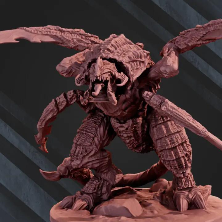 3D printed Hive King model by Last Hope Miniatures for DakkaDakka Miniatures, featuring intricate details and a commanding pose.