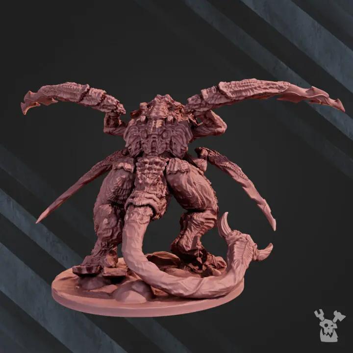 3D printed Hive King model by Last Hope Miniatures, featuring detailed insect-like design from DakkaDakka Miniatures.