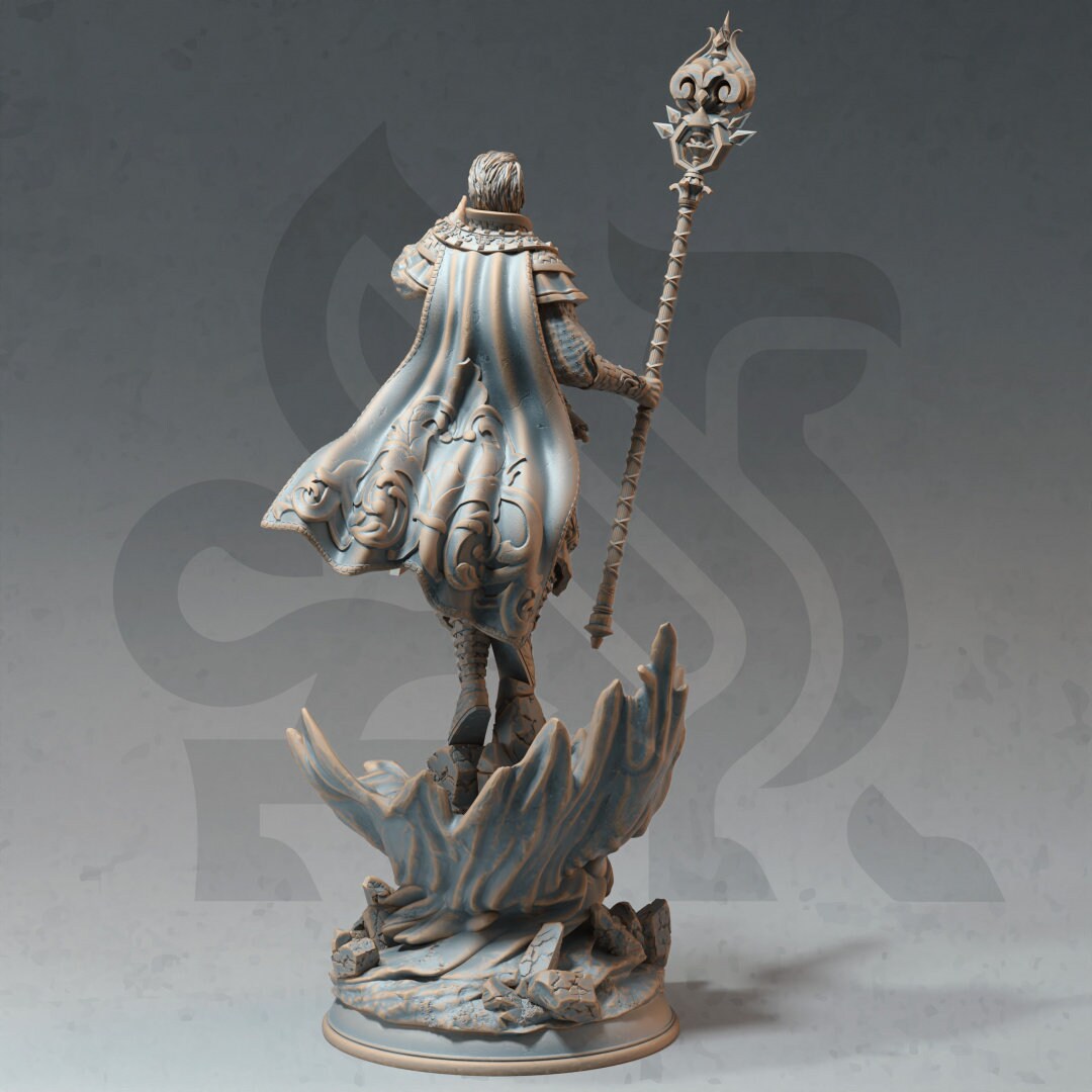 3D printed Master Sorcerer model by DM Stash, from Last Hope Miniatures, showcasing intricate magical robes and detailed staff.