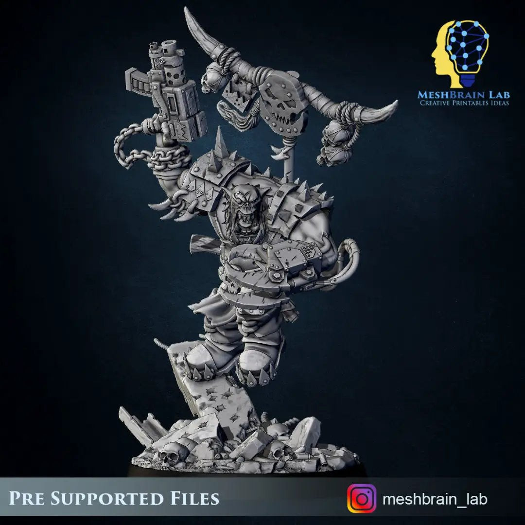 3D printed Ork Boss Big Klaw model by Meshbrain Labs for Last Hope Miniatures, detailed miniatures figure on a display base.