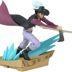One Piece Dracule Mihawk Senkozekkei figure by Banpresto, detailed anime character collectible with sword and distinctive outfit